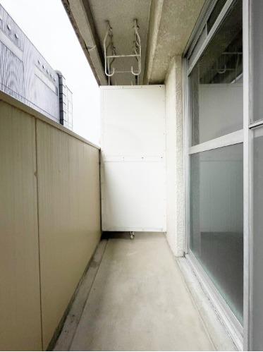 洗濯物が干せるバルコニーです