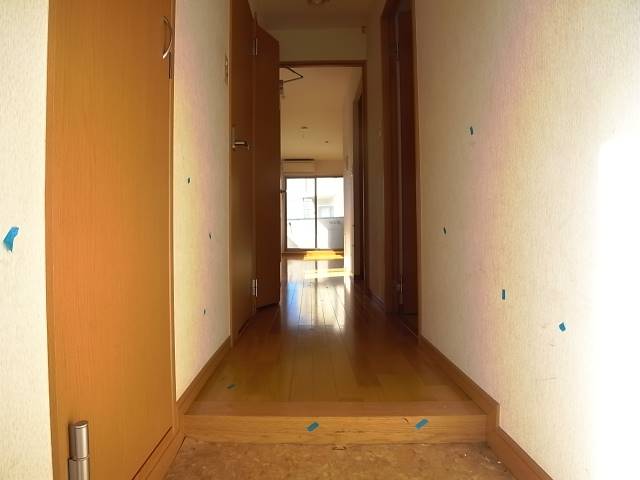 玄関からはこんな感じです。