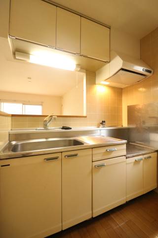 嬉しいカウンターキッチンです