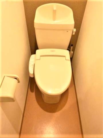 温水洗浄便座付きです