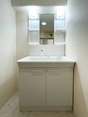 独立洗面台もしっかりと。