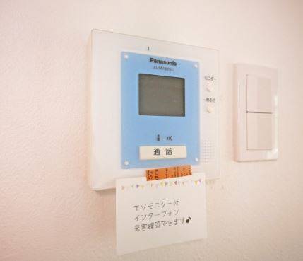 モニターホンで安心です。