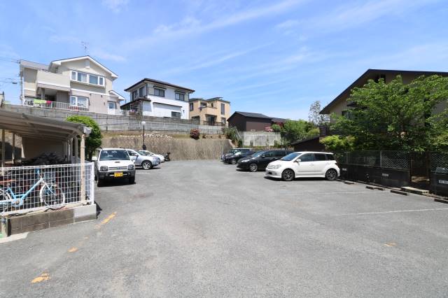 広々とした駐車場です