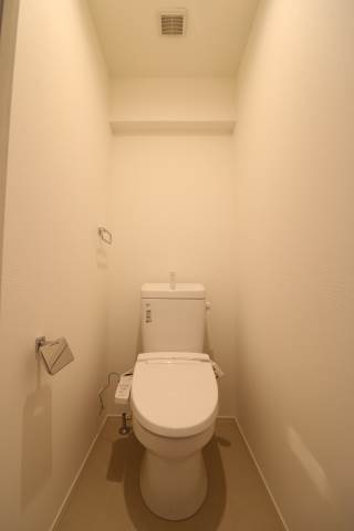 温水洗浄便座完備です