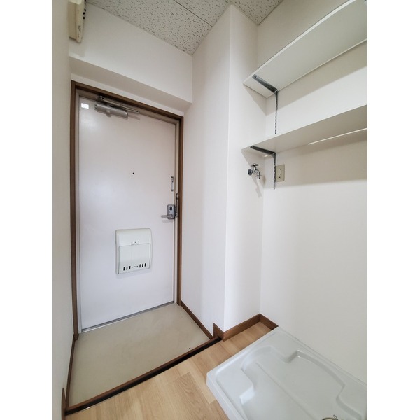 室内洗濯機置場があります