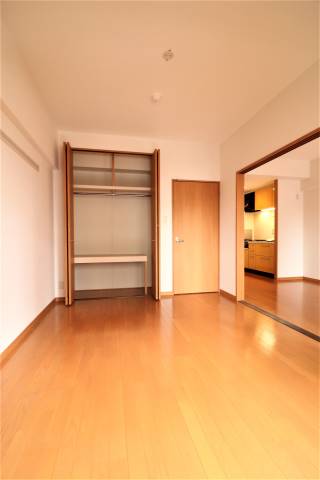 寝室にいかがでしょうか。