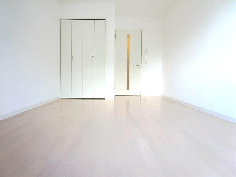 広々7帖越えの洋室です