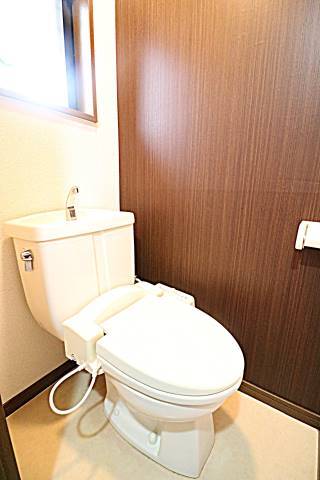ウォシュレット付きで快適です。