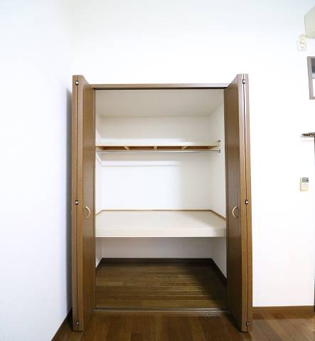 お洋服がたくさん入ります。