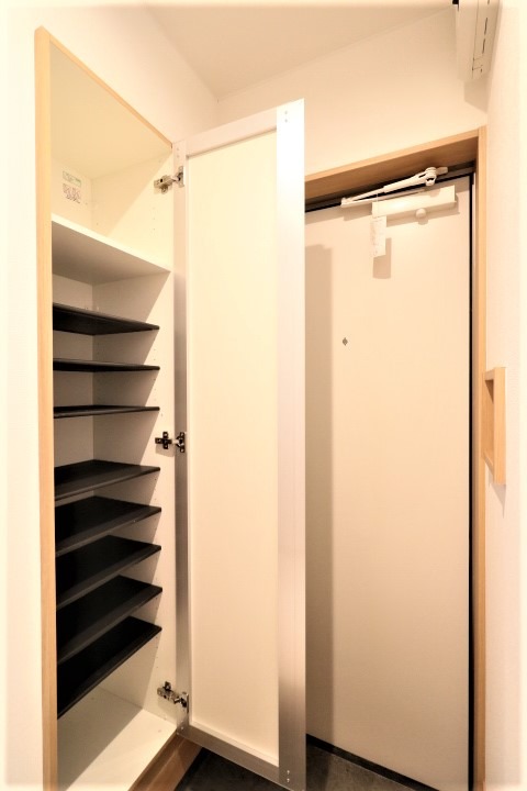 玄関収納もばっちりです