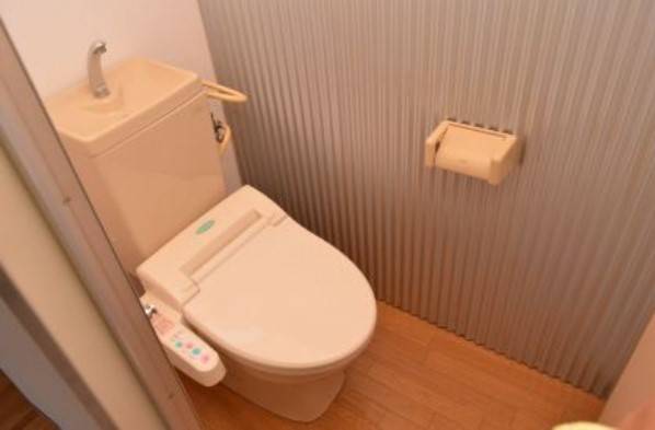 ウォシュレット完備。