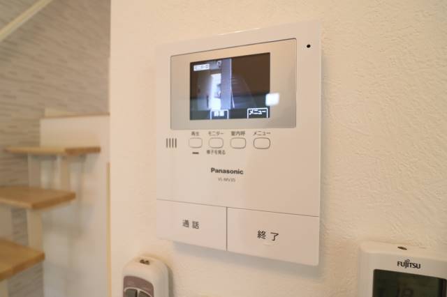 来訪者の顔が確認できるので安心です