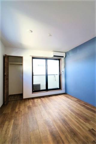 日当たりも良く明るいリビングです