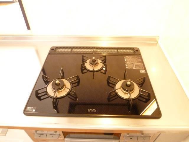 3口コンロで便利ですね