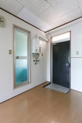 玄関はこんな感じです