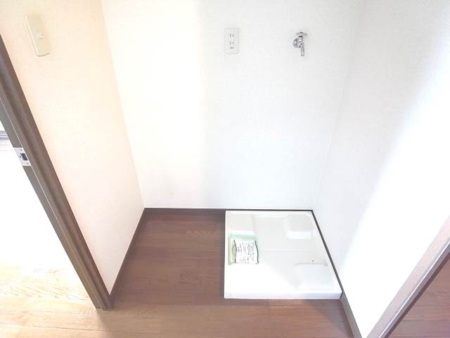 室内洗濯機置場です