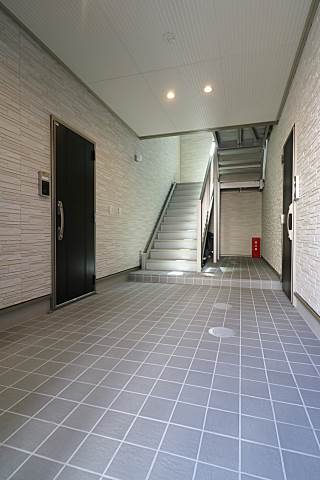 共用廊下も広々してますね。