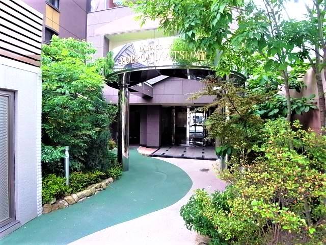 高級感のあるエントランスです
