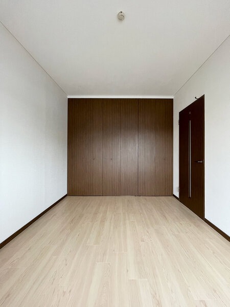 こちらは寝室にいかがでしょうか