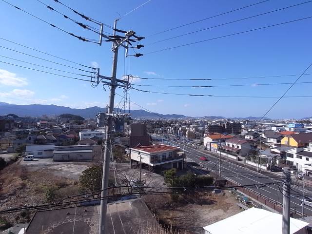 目の前が抜けて明るいお部屋です