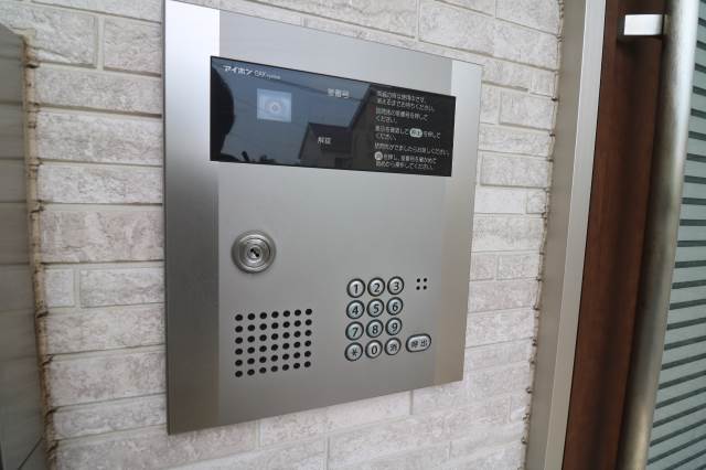 女性の方でも安心のオートロック付き