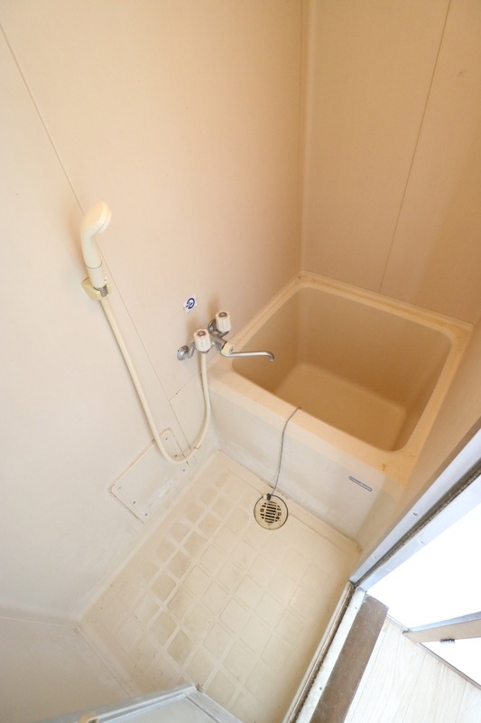 バストイレ別です