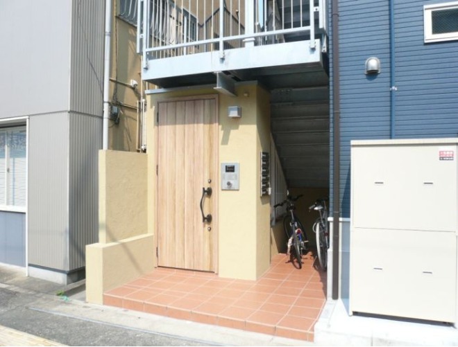 女性の方でも安心のオートロック付き