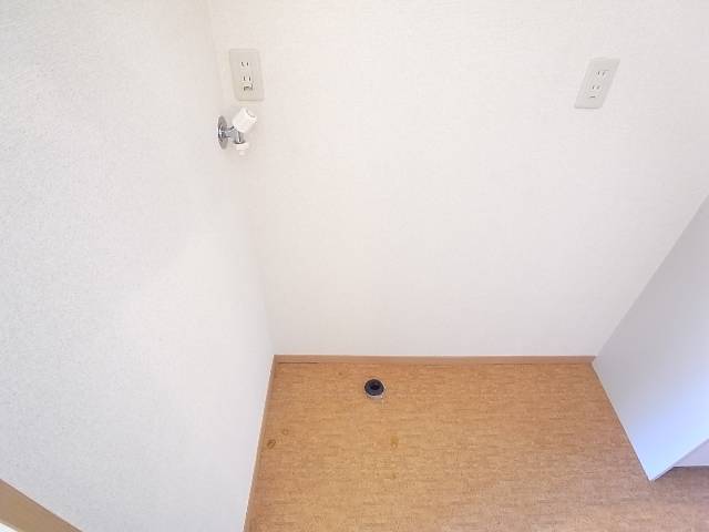 さらに室内洗濯機置場付きです。