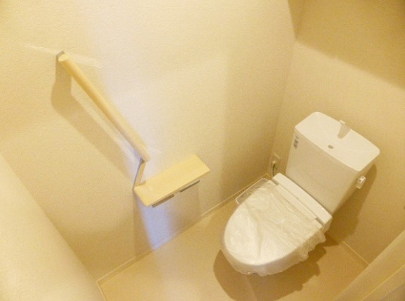 ウォシュレット付きで快適です