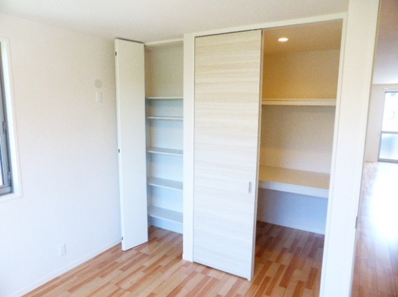 お洋服がたくさん入ります