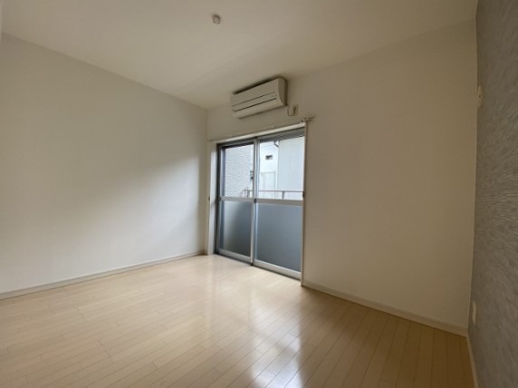 家具の配置がしやすいお部屋です