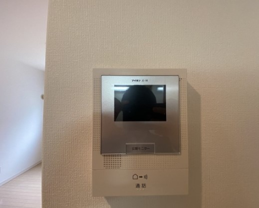 モニター付きインターホンで安心です