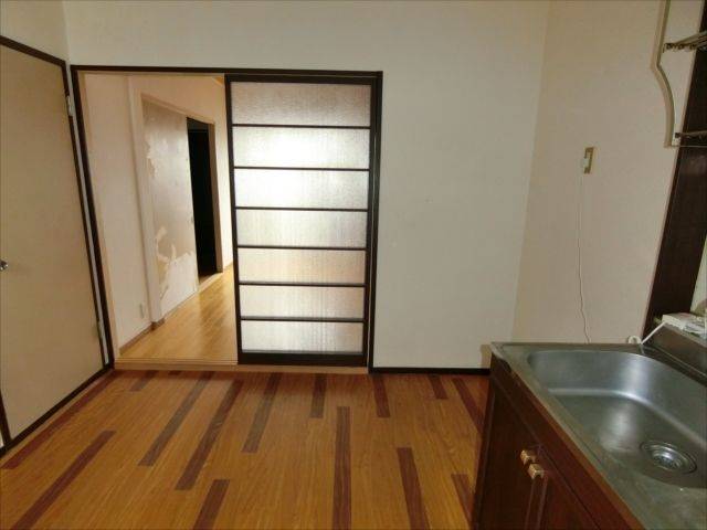 冷蔵庫もしっかり置けます