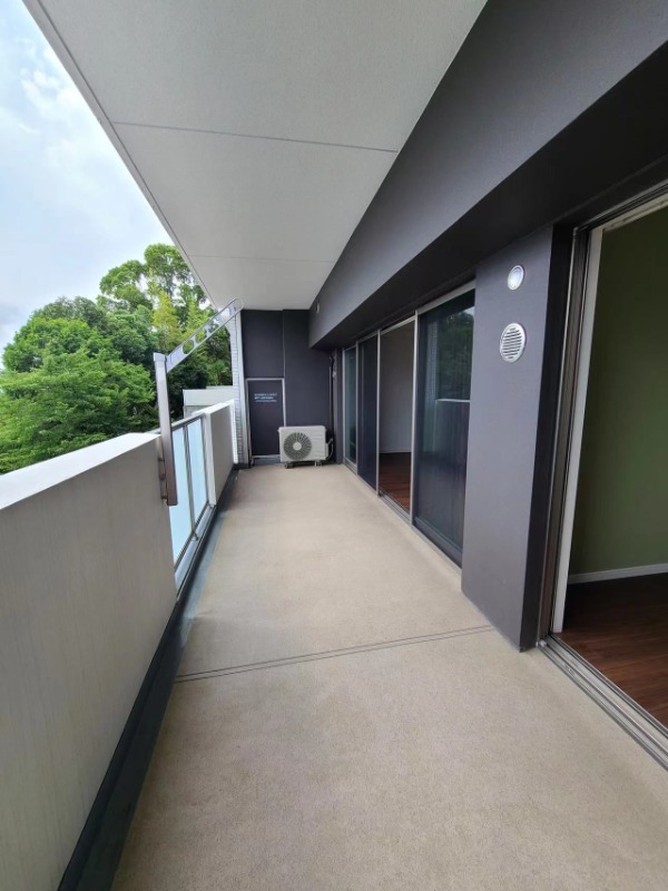 天気の良い日の洗濯物はこちらへ