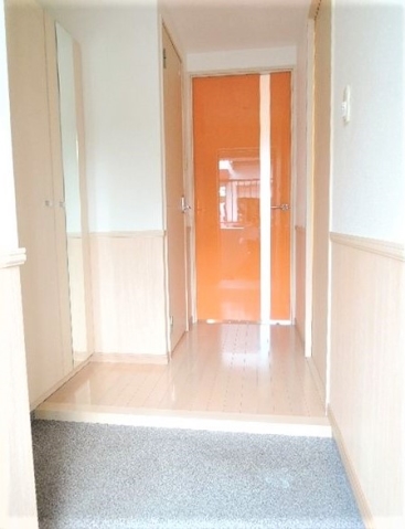 荷物があっても窮屈感を感じませんね