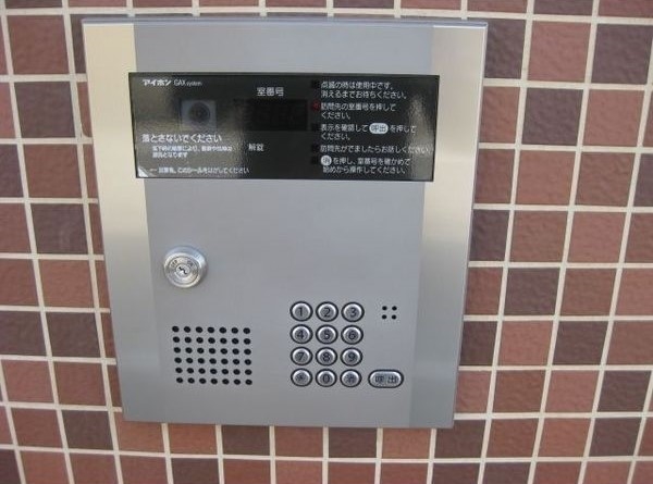 モニタ付きオートロックです。