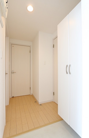 広々とした玄関