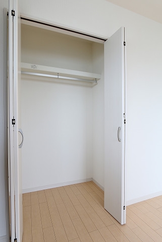 洋服も沢山収納できますね