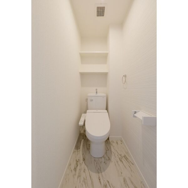 ウォシュレット付きトイレです