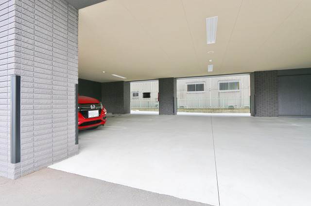 敷地内駐車場ございます