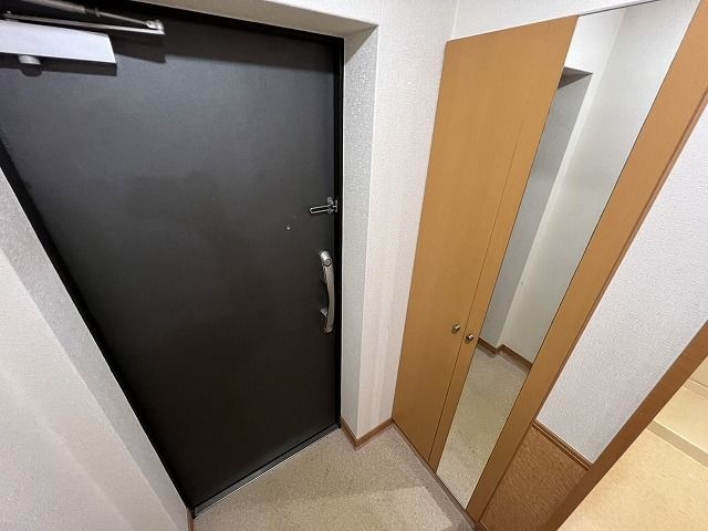 玄関はこんな感じです