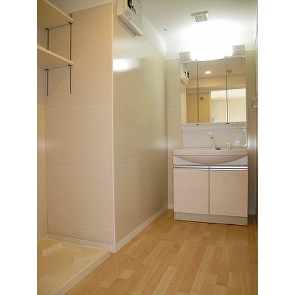 お出かけ前の身支度はこちらでバッチリ