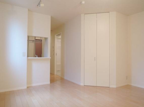 家具の配置がしやすいお部屋です