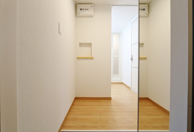 荷物があっても窮屈感を感じませんね