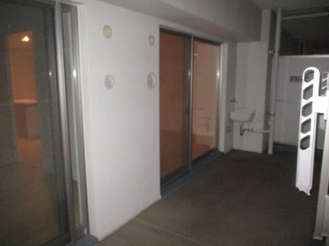 天気の良い日の洗濯物はコチラへ