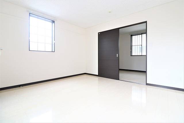 明るくて綺麗なお部屋です