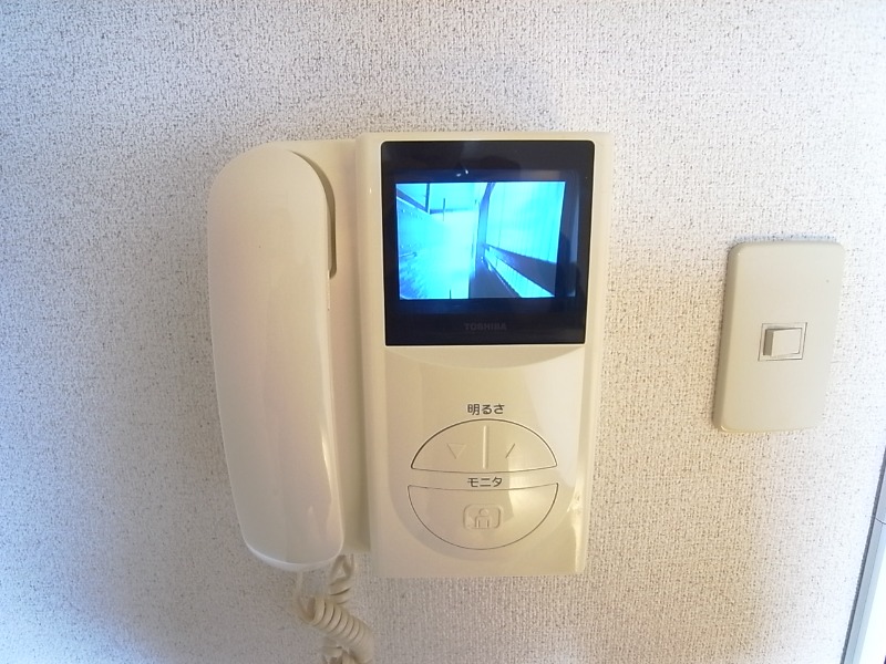 来訪者の顔が確認できます。