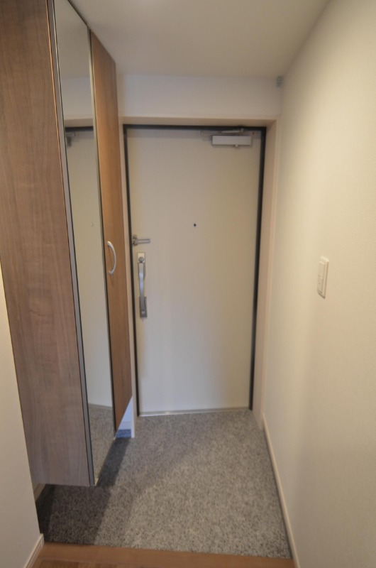 荷物があっても窮屈感を感じませんね