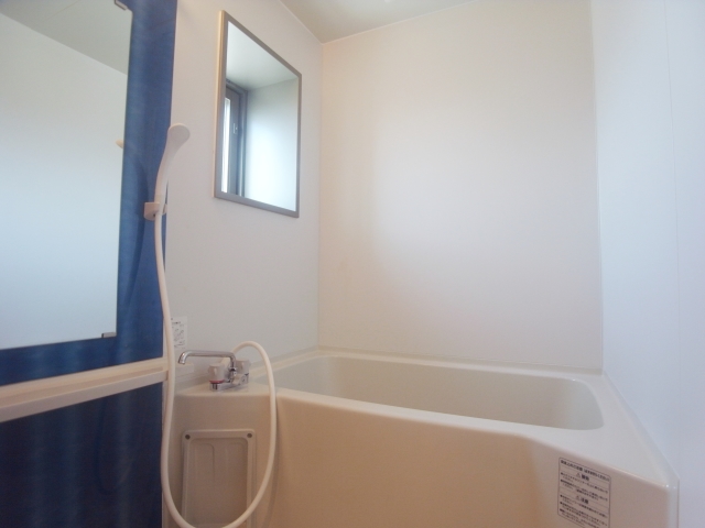 清潔感のある浴室です