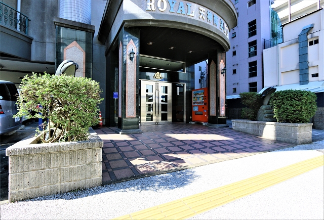 おしゃれなエントランスです